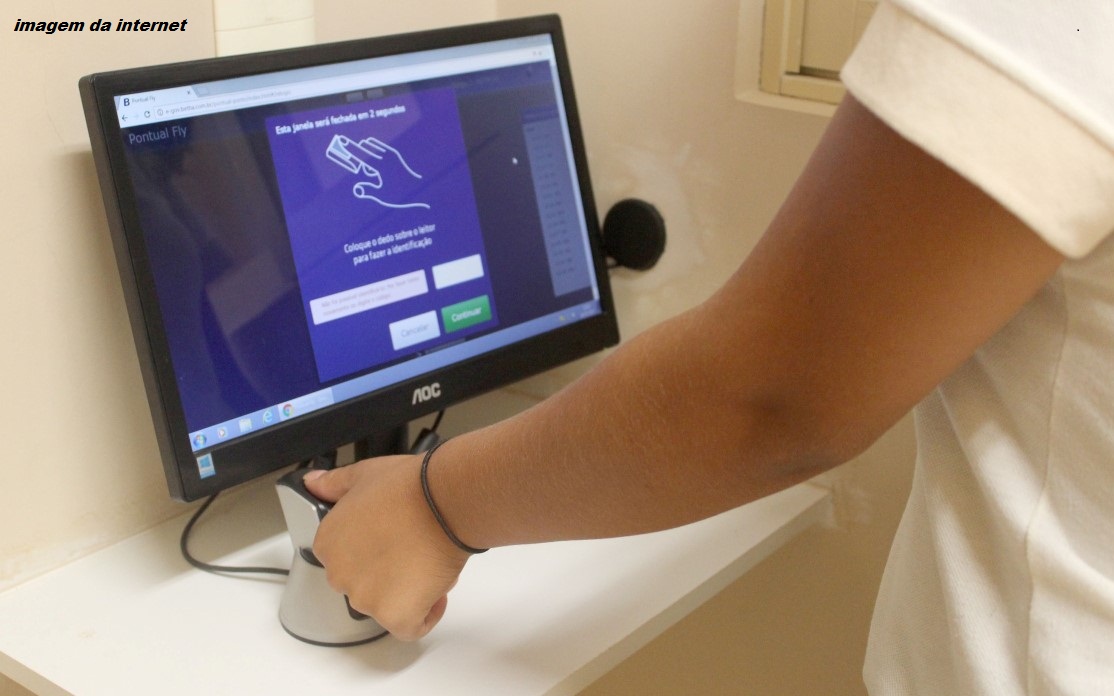 Câmara de Quirinópolis institui o uso obrigatório do ponto eletrônico biométrico.